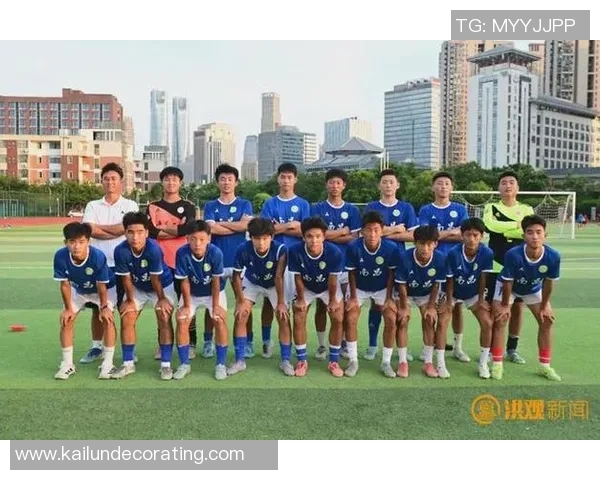 南昌足球明星栾鹏的成长历程与职业生涯回顾 南昌足球明星栾鹏的成长历程与职业生涯回顾