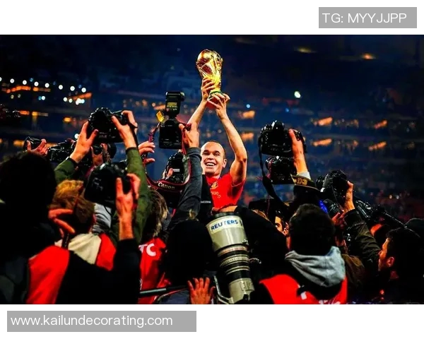 青春岁月中的足球明星们如何塑造了我们的梦想与激情