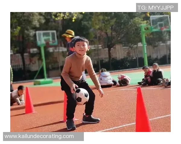 足球明星杨梅的父母是谁揭秘她的家庭背景与成长故事 足球明星杨梅的父母是谁揭秘她的家庭背景与成长故事